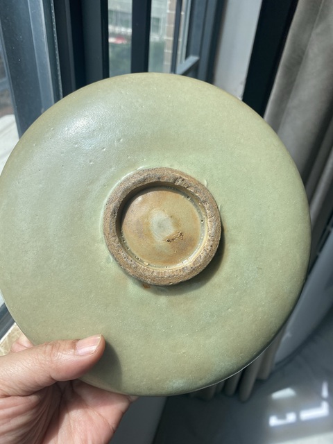 古玩陶瓷金元時期耀州窯青釉刻花盤真品鑒賞圖