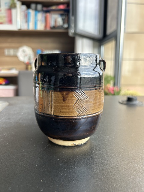 古玩陶瓷耀州雙色釉刻水波紋罐真品鑒賞圖