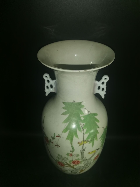 古玩陶瓷柳樹黃鶯粉彩瓶真品鑒賞圖