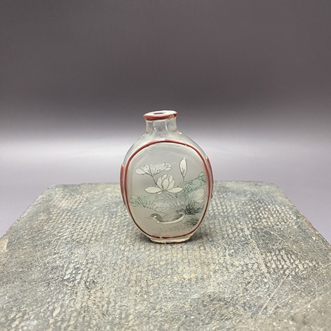 古玩陶瓷鼻煙壺真品鑒賞圖