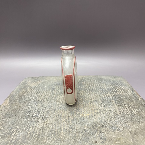 古玩陶瓷鼻煙壺真品鑒賞圖