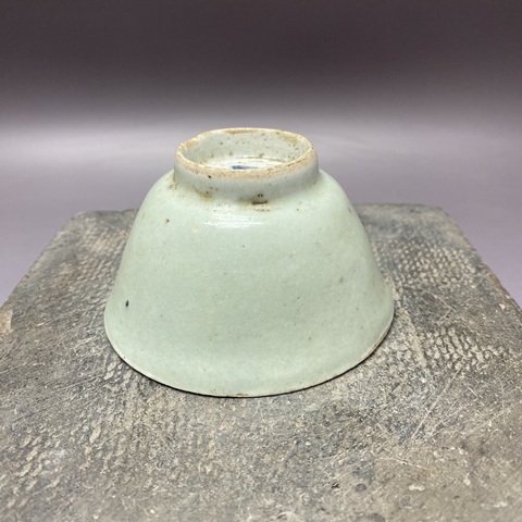 古玩陶瓷清中期·豆青釉·茶杯拍賣，當前價格129元