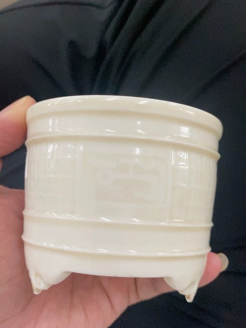 古玩陶瓷德化窯香爐真品鑒賞圖