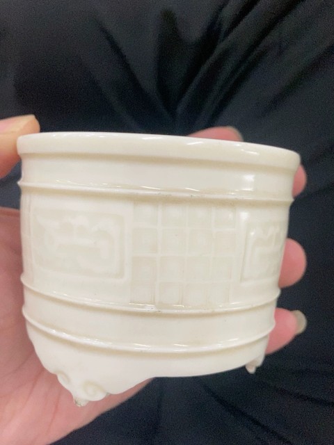古玩陶瓷德化窯香爐真品鑒賞圖