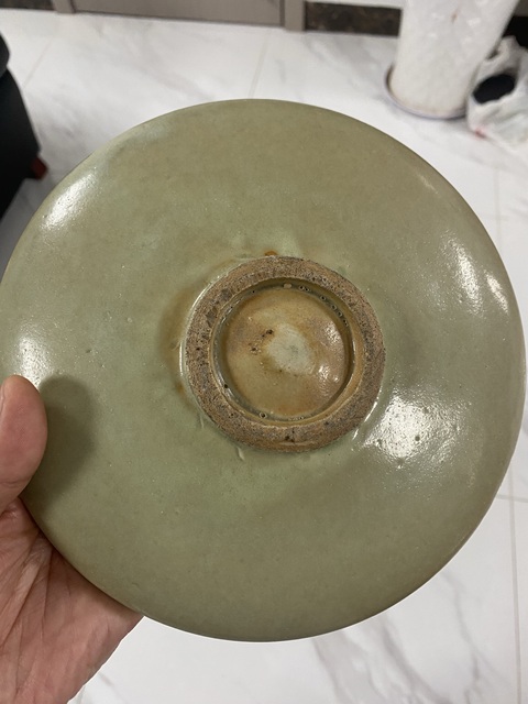 古玩陶瓷龍泉青瓷刻花斂口洗真品鑒賞圖