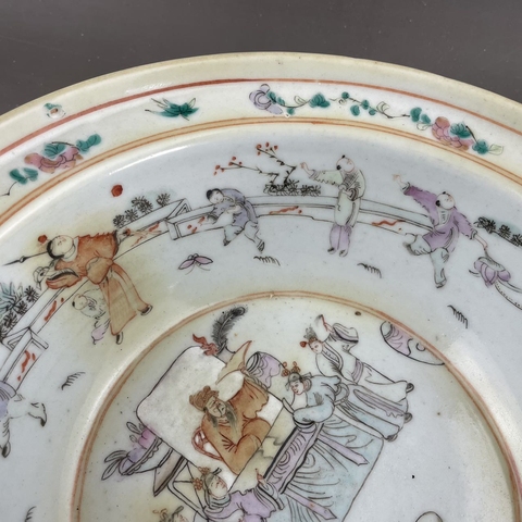 古玩陶瓷粉彩狀元及第圖折沿盆真品鑒賞圖