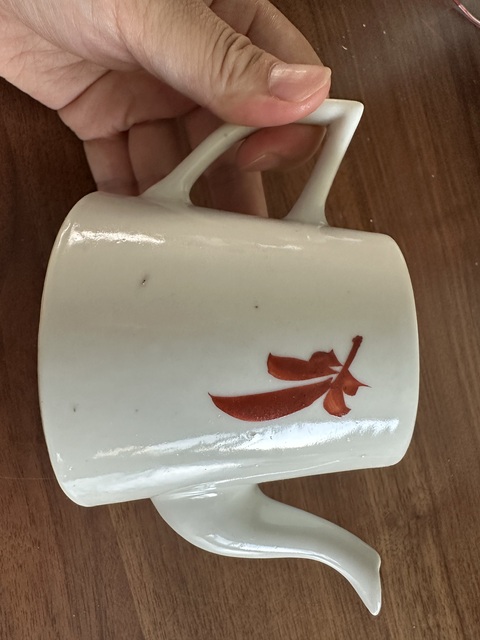 古玩陶瓷粉彩人物故事紋茶壺真品鑒賞圖