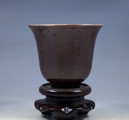 古玩陶瓷紫金釉杯真品鑒賞圖