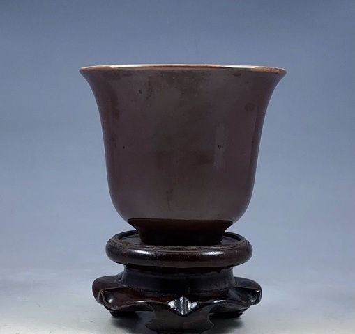 古玩陶瓷紫金釉杯真品鑒賞圖