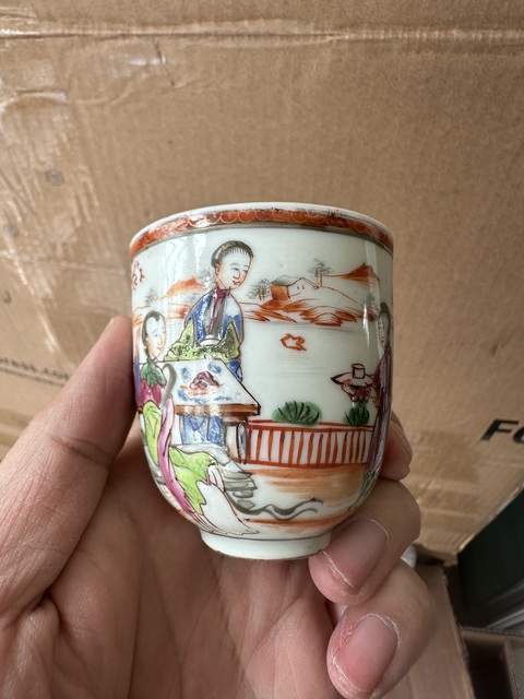 古玩陶瓷廣琺瑯風格人物紋馬克杯真品鑒賞圖