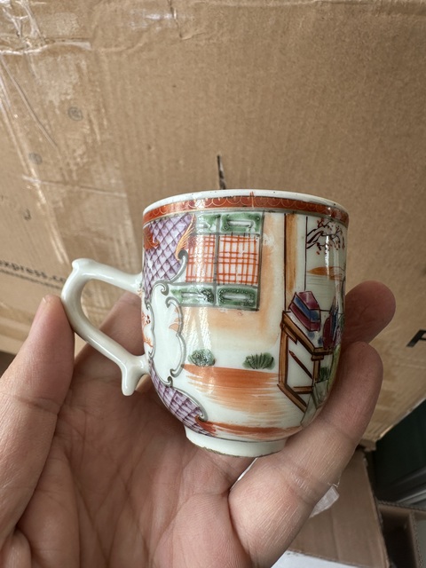古玩陶瓷廣琺瑯風格人物紋馬克杯真品鑒賞圖