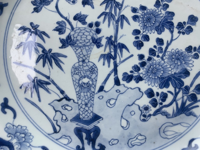 古玩陶瓷清康熙·青花竹葉花卉紋大盤拍賣,當前價格1666元