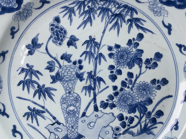古玩陶瓷清康熙·青花竹葉花卉紋大盤拍賣,當前價格1666元