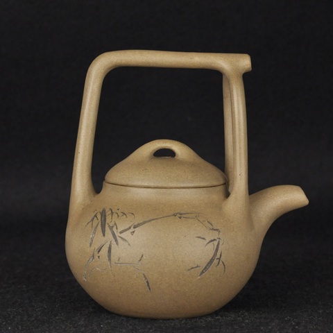 古玩雜項(xiàng)民國(guó) 段泥三叉提梁壺拍賣,當(dāng)前價(jià)格4900元