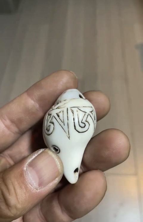 古玩銅器法螺真品鑒賞圖