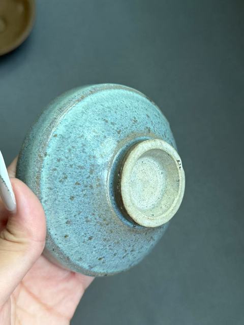 古玩陶瓷元代鈞窯束口盞真品鑒賞圖