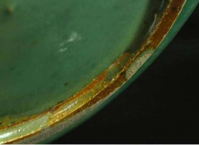 古玩陶瓷青釉花口盤真品鑒賞圖