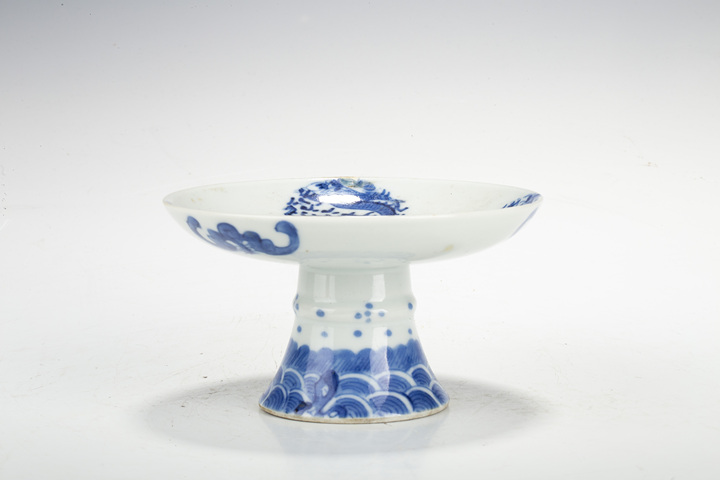 古玩陶瓷晚清·青花團(tuán)龍紋高足盤拍賣,當(dāng)前價(jià)格850元