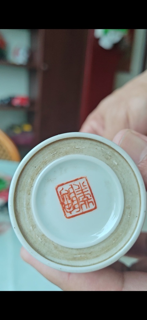 古玩陶瓷花鳥紋粉彩筒瓶真品鑒賞圖