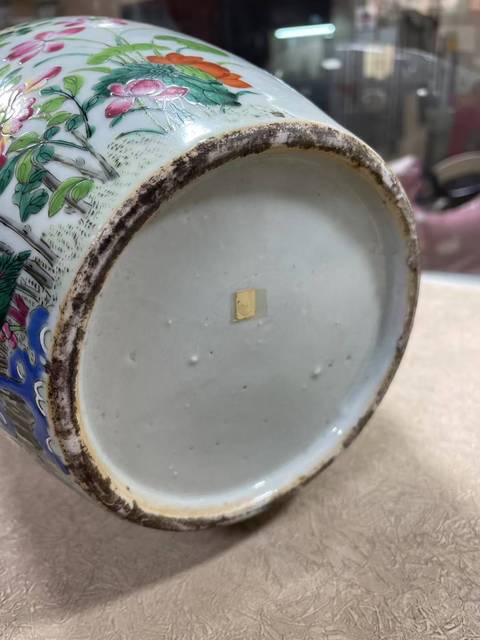 古玩陶瓷清中期 十二花神觀音瓶真品鑒賞圖