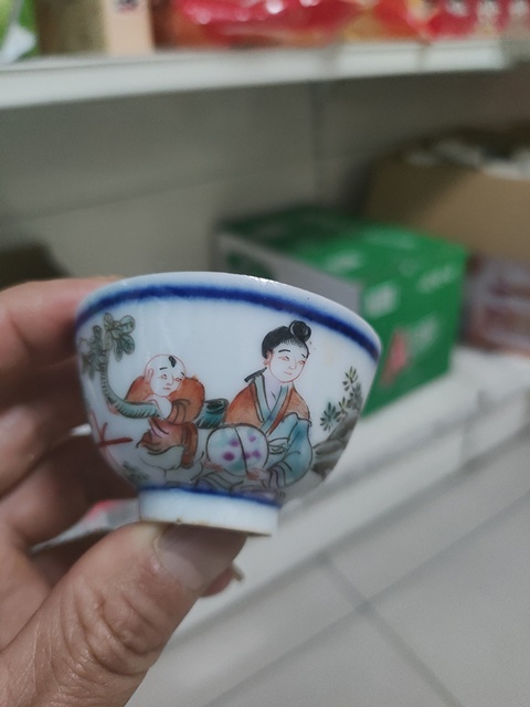 古玩陶瓷三娘教子圖粉彩杯真品鑒賞圖