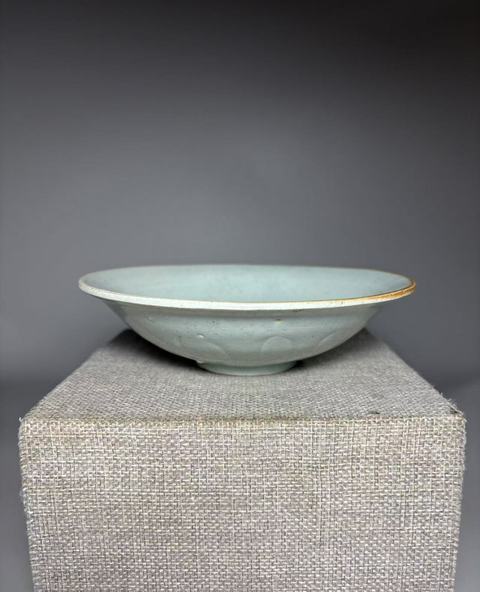 古玩陶瓷宋,景德鎮(zhèn)窯影青釉鵝紋碗拍賣,當(dāng)前價(jià)格2400元