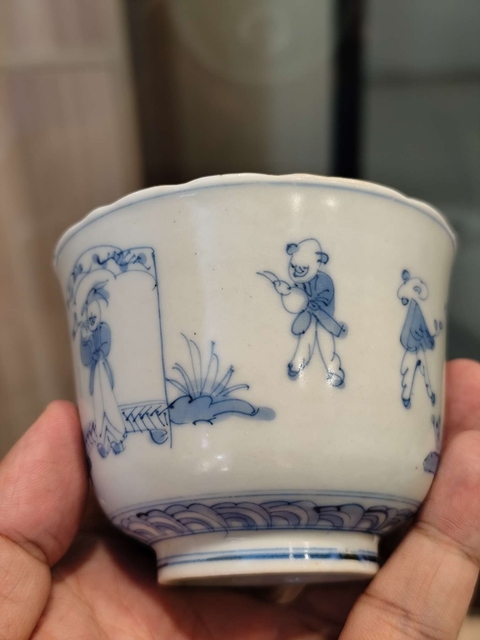 古玩陶瓷嬰戲紋青花杯真品鑒賞圖