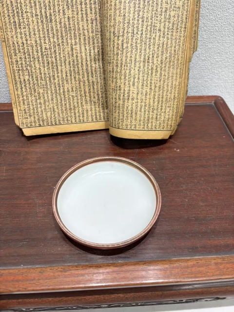 古玩陶瓷豇豆紅釉印盒蓋真品鑒賞圖