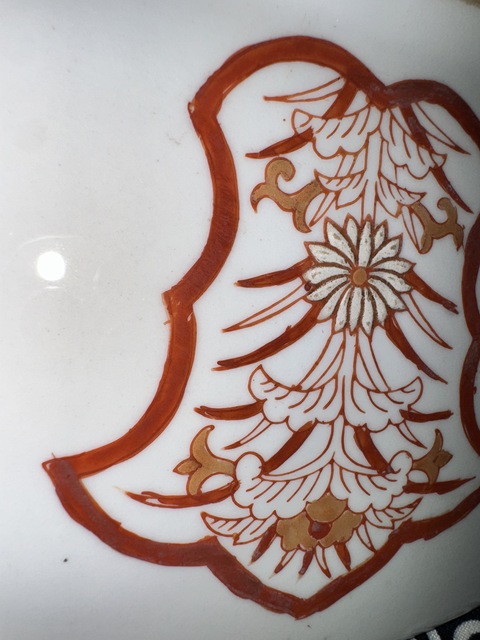 古玩陶瓷粉彩花卉紋盤真品鑒賞圖