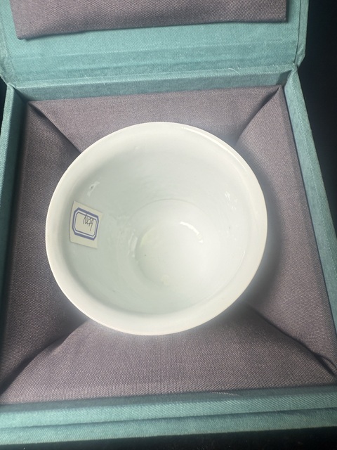 古玩陶瓷人物紋青花杯真品鑒賞圖