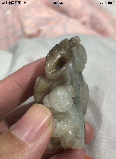 古玩玉器和田玉雕“執荷童子”真品鑒賞圖