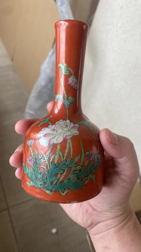 古玩陶瓷珊瑚紅釉粉彩搖鈴尊真品鑒賞圖