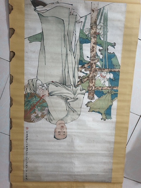 古玩字畫任伯年款執(zhí)扇高士圖真品鑒賞圖
