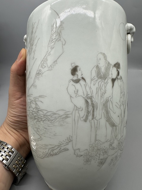 古玩陶瓷光緒刻瓷人物瓶真品鑒賞圖