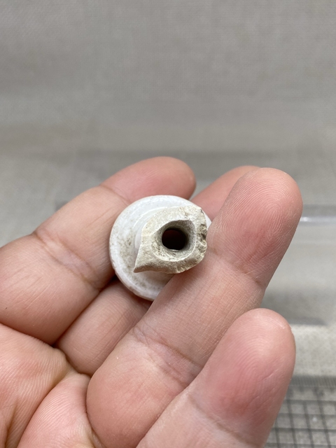古玩陶瓷定窯白釉凈瓶標本真品鑒賞圖