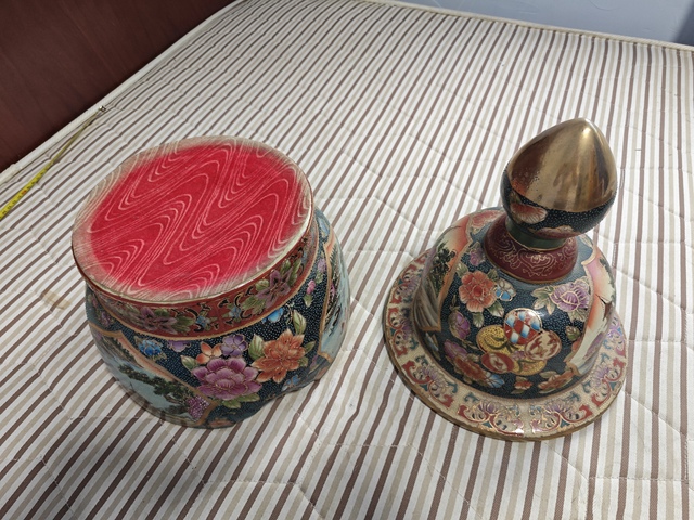 古玩陶瓷蓋罐真品鑒賞圖