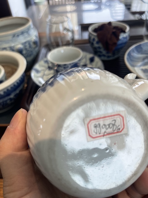 古玩陶瓷青花提梁壺真品鑒賞圖