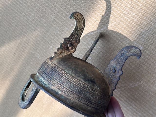 古玩銅器鼎式爐真品鑒賞圖