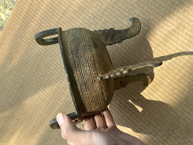 古玩銅器鼎式爐真品鑒賞圖