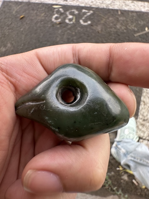 古玩玉器鳥首真品鑒賞圖