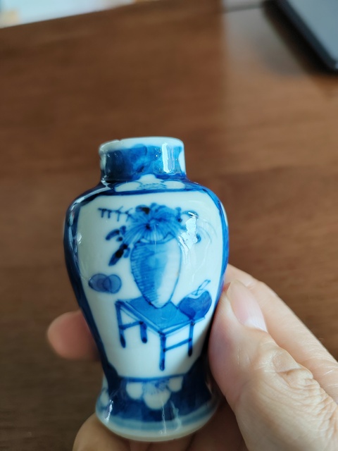 古玩陶瓷青花博古圖梅瓶真品鑒賞圖