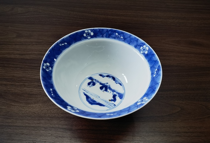 古玩陶瓷人物紋青花碗真品鑒賞圖