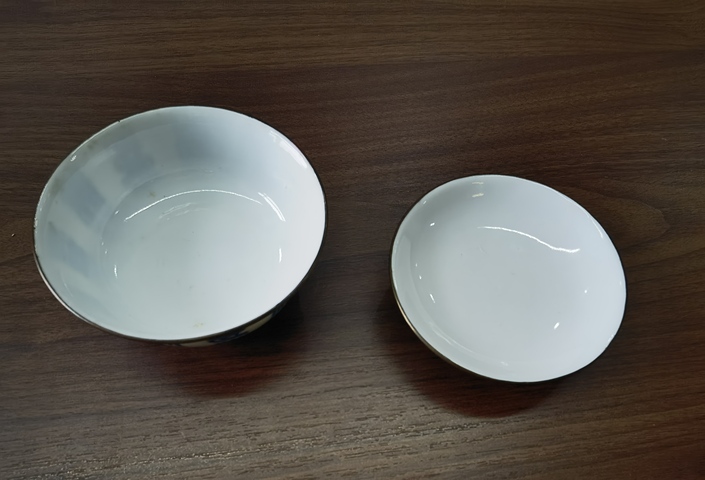 古玩陶瓷壽字紋青花蓋碗真品鑒賞圖
