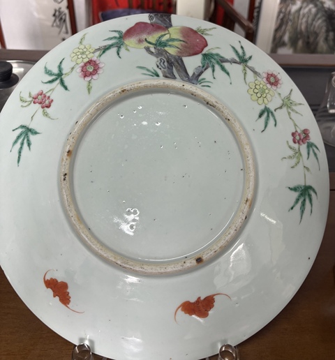 古玩陶瓷粉彩九桃紋大盤真品鑒賞圖