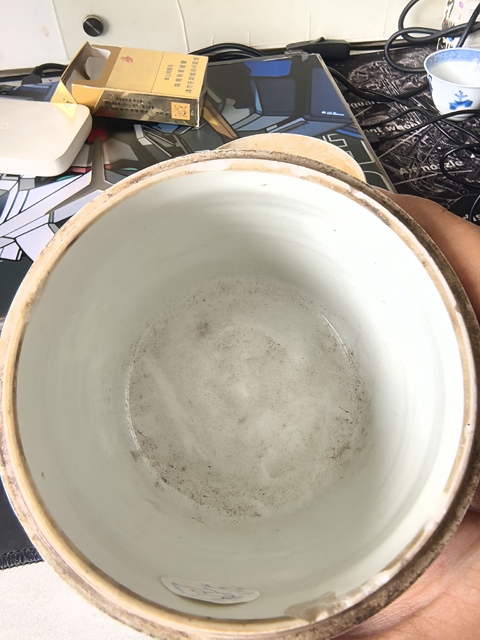 古玩陶瓷人物紋青花蓋缸真品鑒賞圖