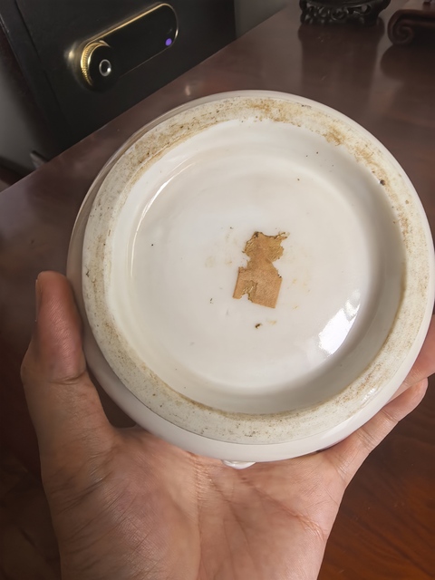 古玩陶瓷德化白瓷香爐真品鑒賞圖