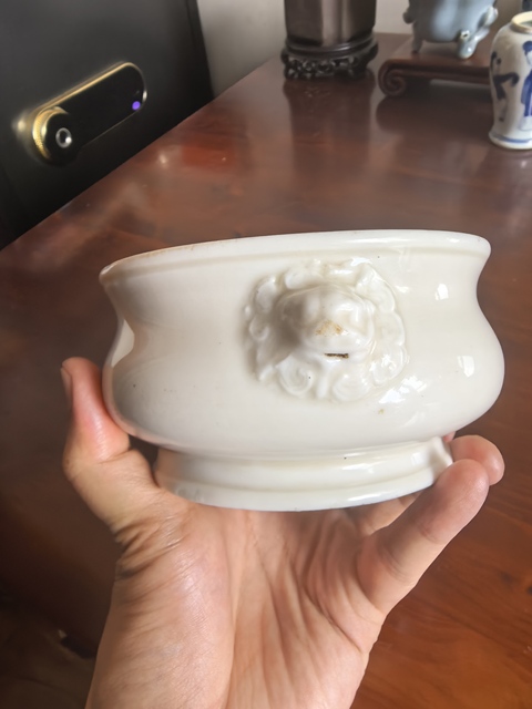 古玩陶瓷德化白瓷香爐真品鑒賞圖