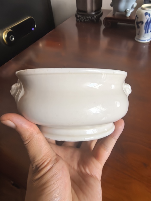 古玩陶瓷德化白瓷香爐真品鑒賞圖