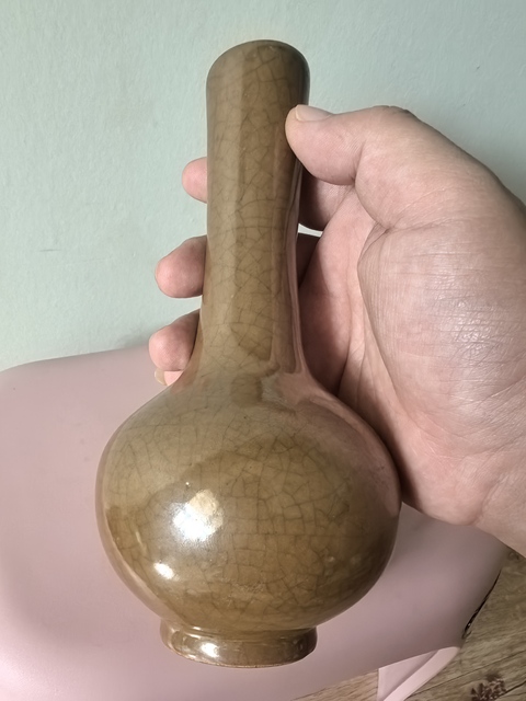古玩陶瓷哥釉瓶真品鑒賞圖