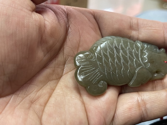古玩玉器和田玉雕“摩羯魚”佩真品鑒賞圖